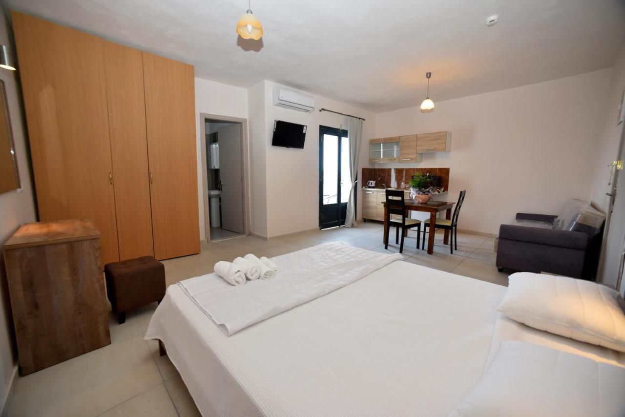 Chalkiotis Hotel Anaxos Esterno foto